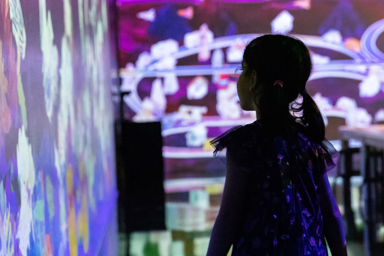 Student exploring the interactive Future Park digital gallery at OliOli® Dubai