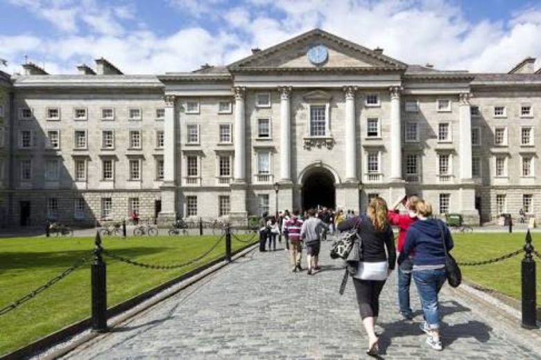 Students walking on an Irish university campus