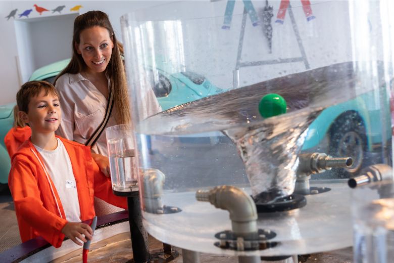 Experimenting with water flow and science activities at OliOli® Water Gallery
