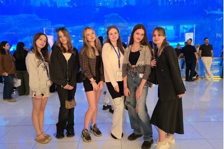 Students on a cultural excursion during BC Dubai Camp in Dubai