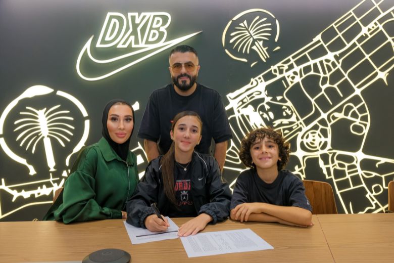Zahra Salman, signing contract with Nike