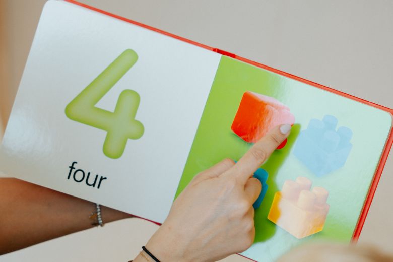 Calm activities such as puzzles or stories help children